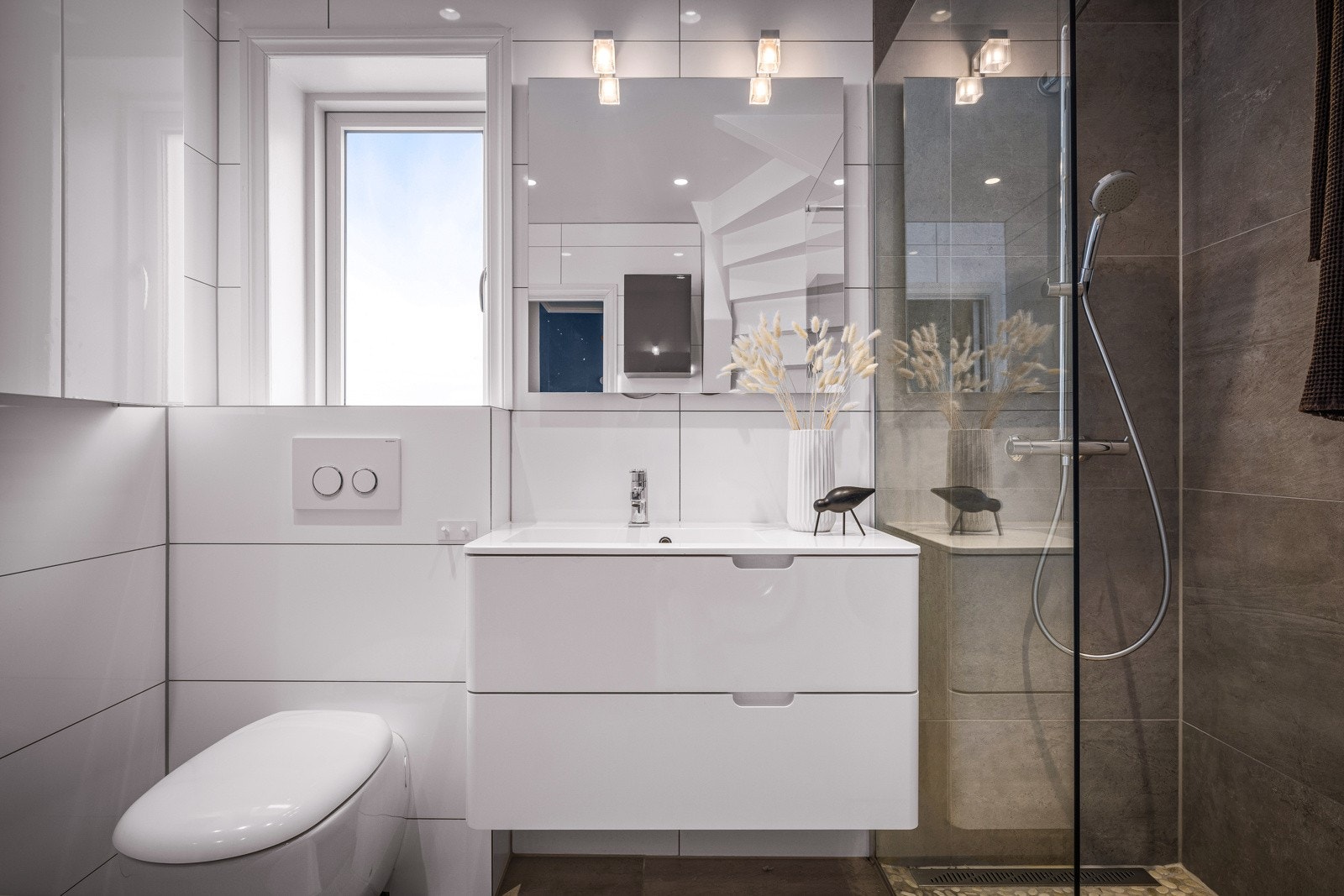 - bad ble pusset opp i 2015 av Myriad AS og Larsen Rør og Sanitær AS - Galleribilde