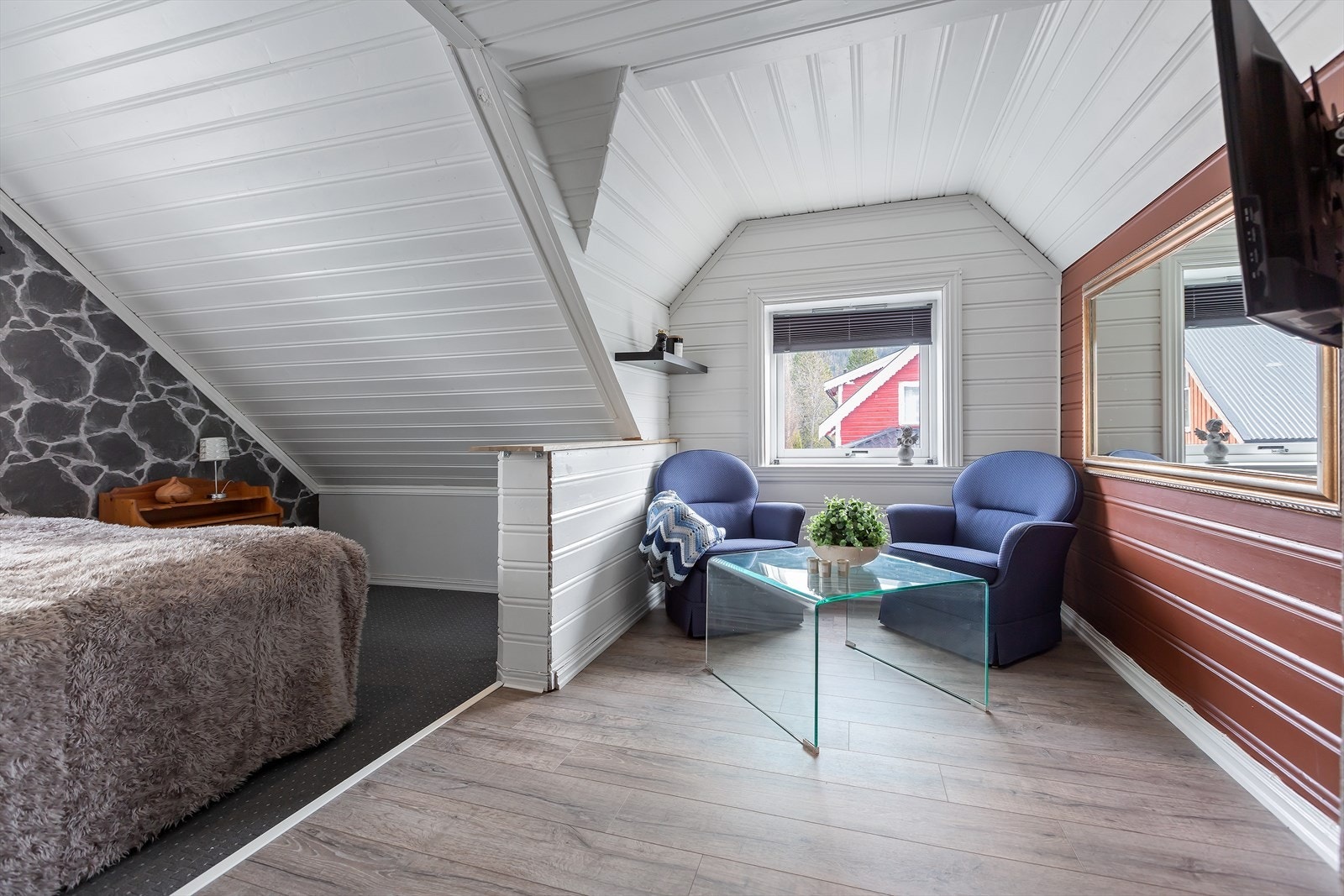 2.etg. i hoveddel inneholder to soverom og trappegang Galleribilde