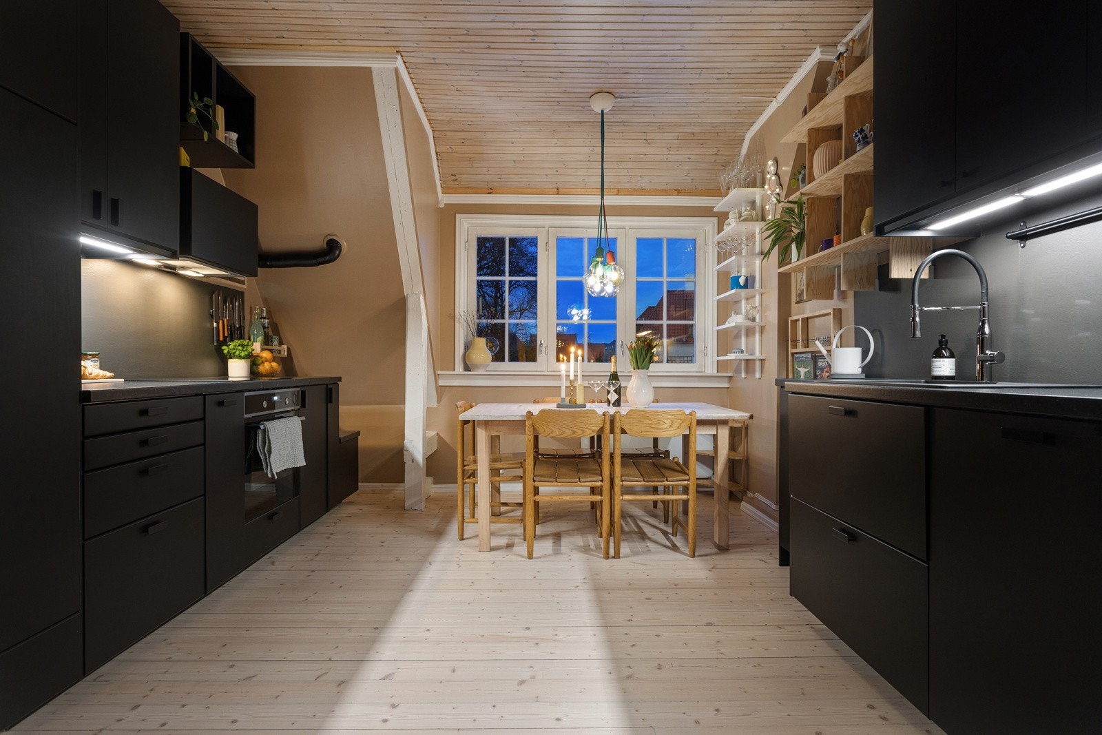 Kveldsstemning. Galleribilde