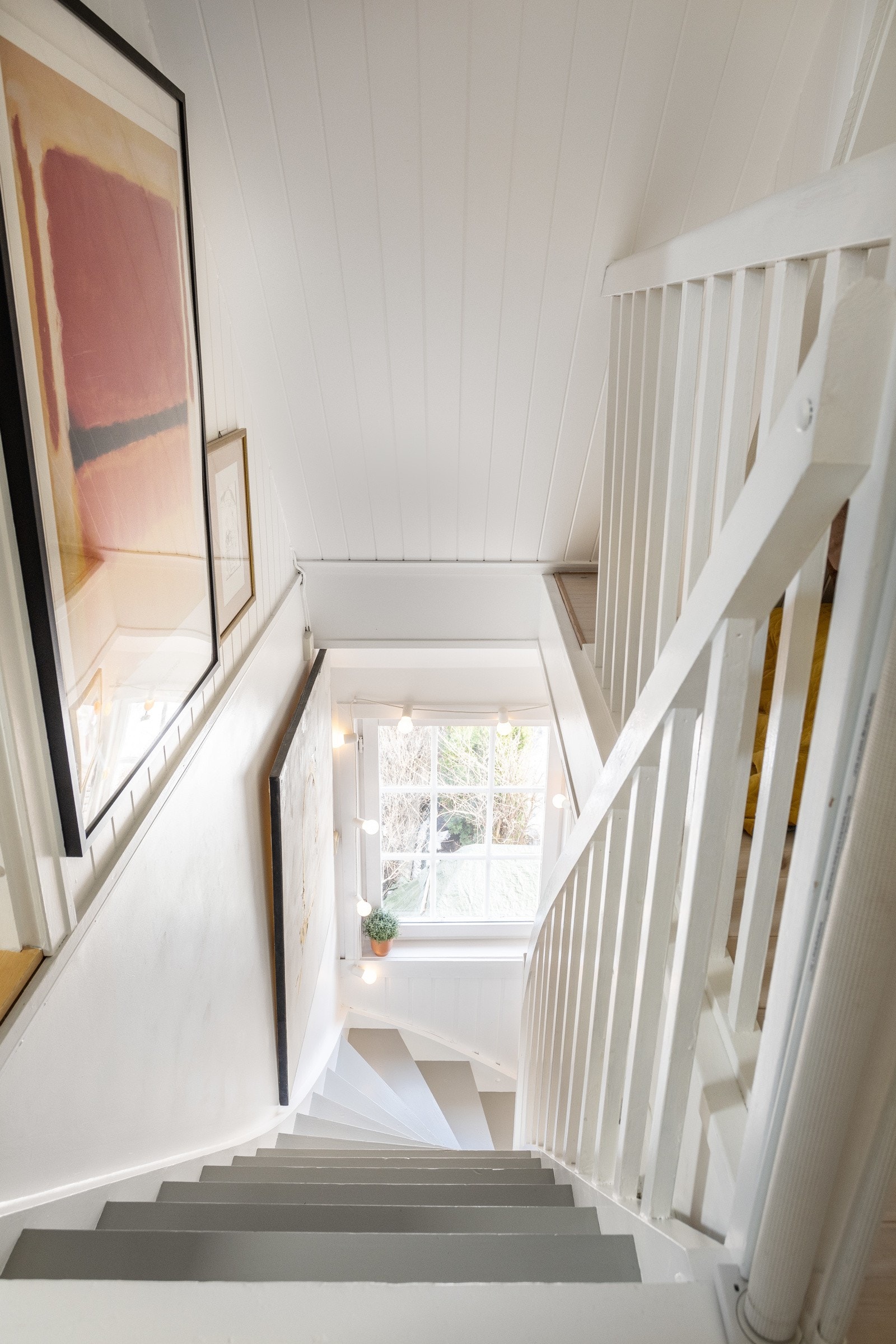 Detaljer | Trapp opp til loftsetasjen. Galleribilde