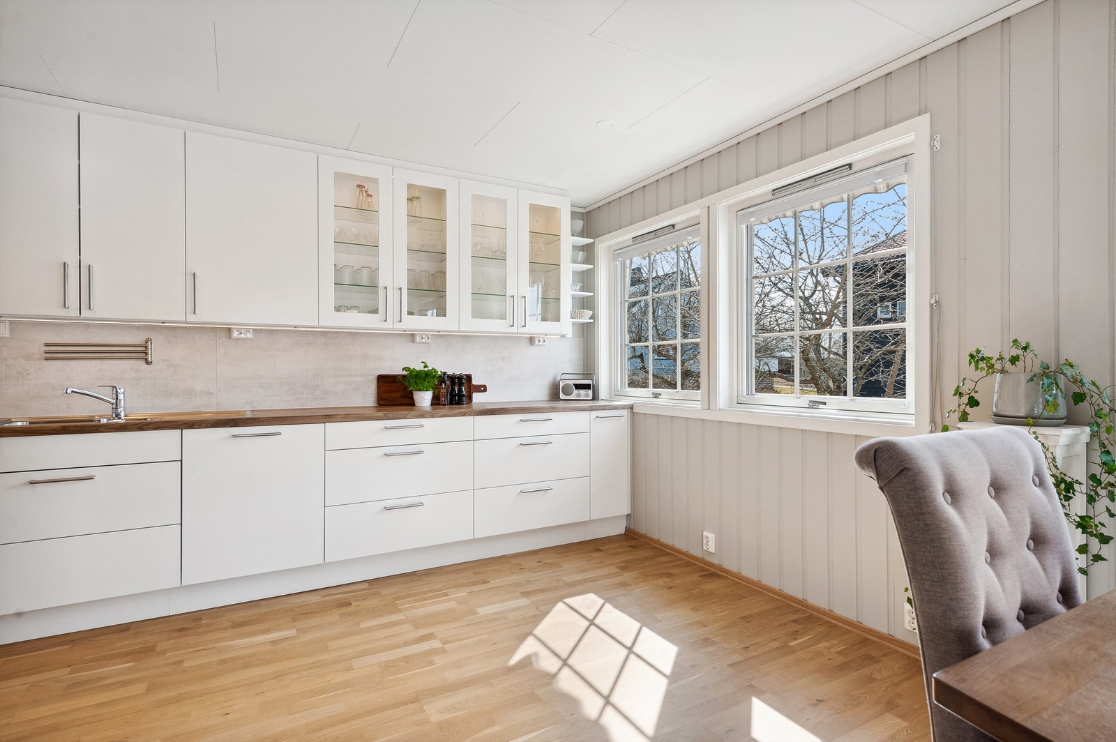 Kjøkken med ny kvalitetsinnredning fra Huseby (2019) Galleribilde