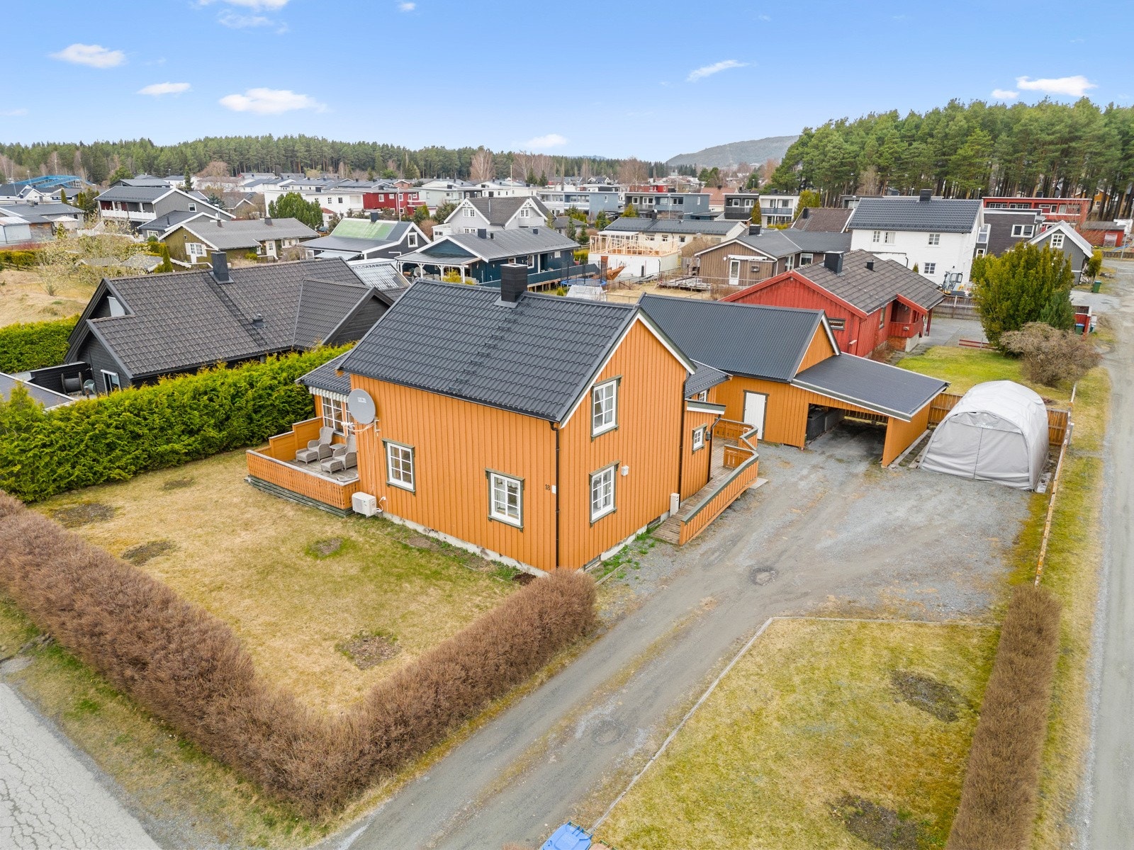 Velkommen til Feldmakarvegen 18 - enebolig med barnevennlig og rolig beliggenhet. Galleribilde