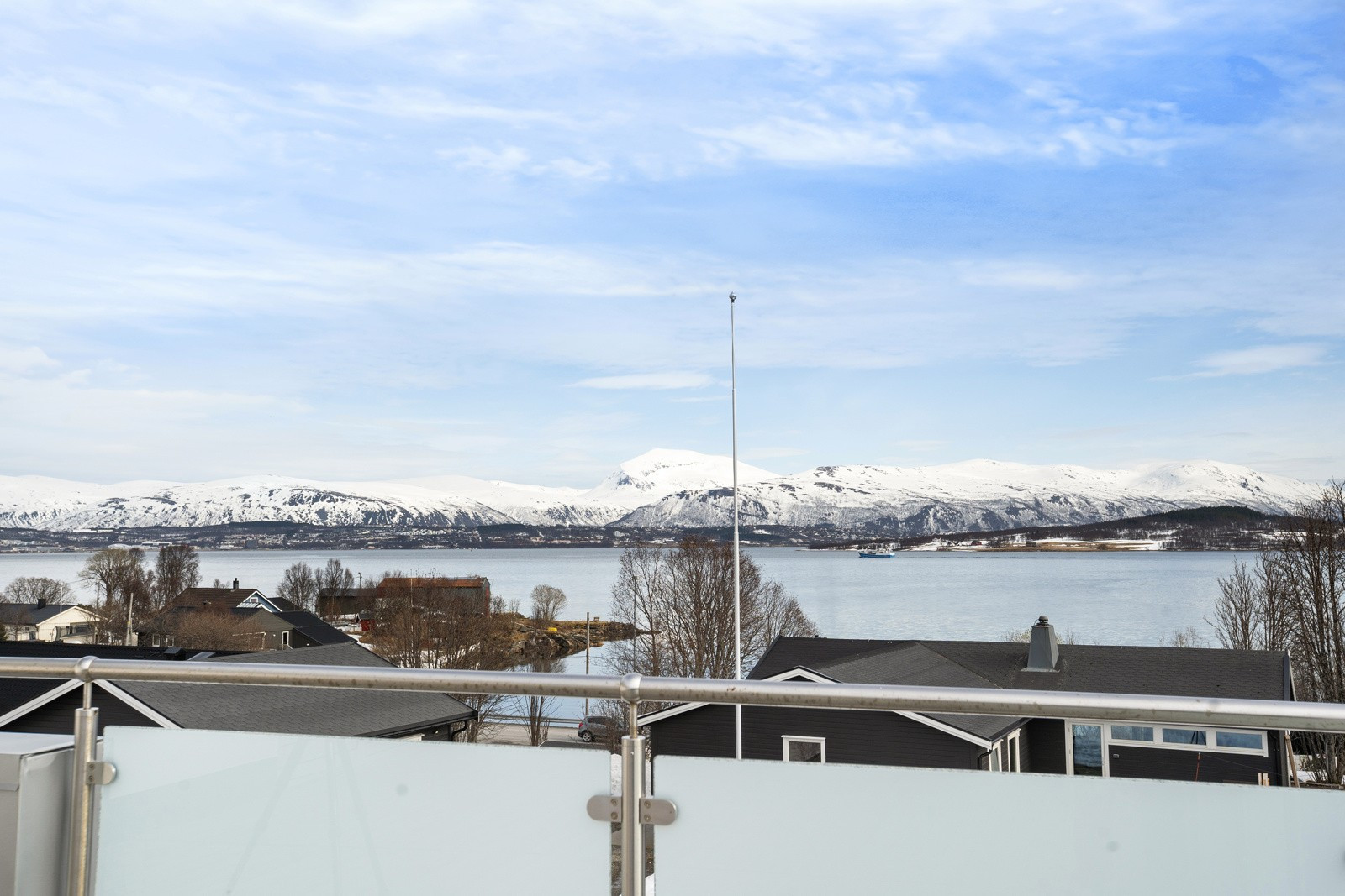Flott utsikt mot Tromsdalstinden