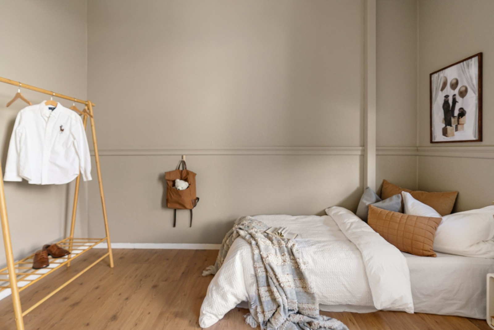 God plass til garderobeløsninger på begge soverommene. Galleribilde