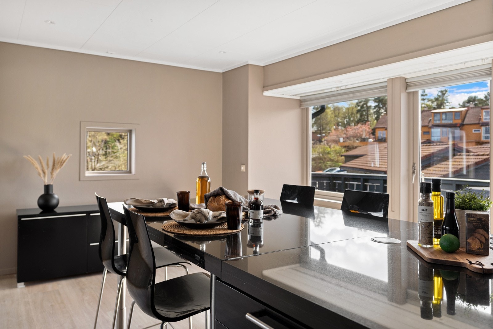 Eksklusiv benkeplate i granitt. Galleribilde