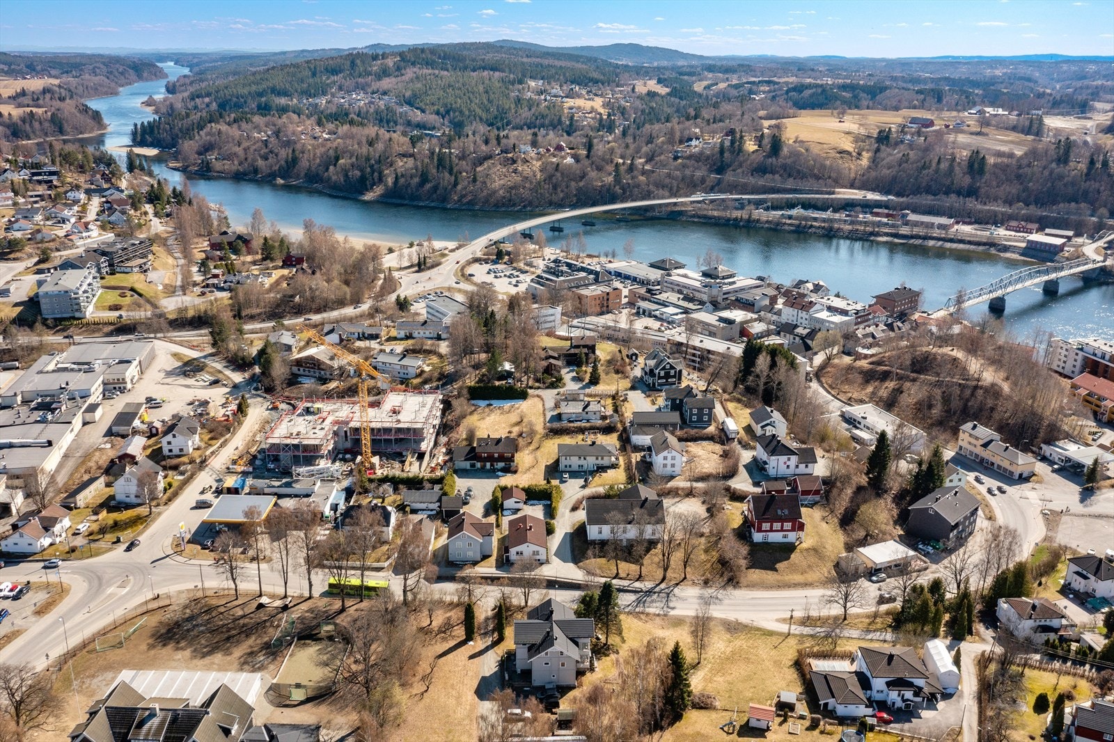 For båtfolket er det kort vei til Mjøsa og idylliske Vorma med gjestehavner og båtforeninger. Galleribilde