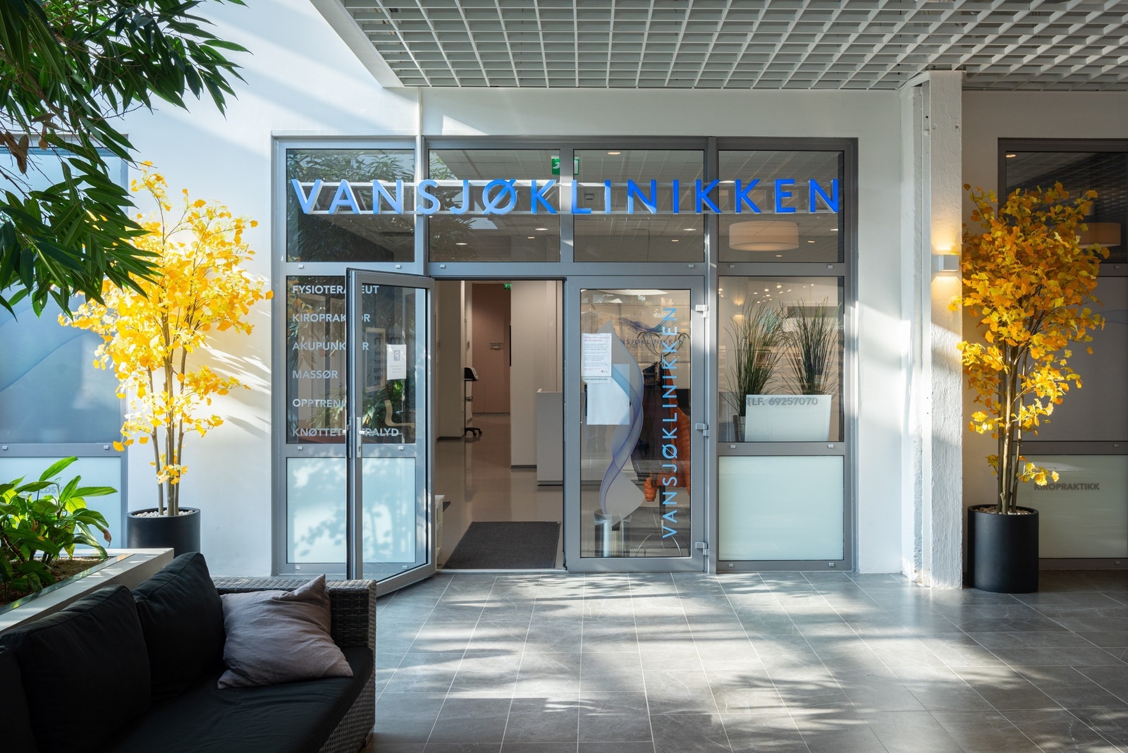 Vansjøklinikken i 1. etg Galleribilde