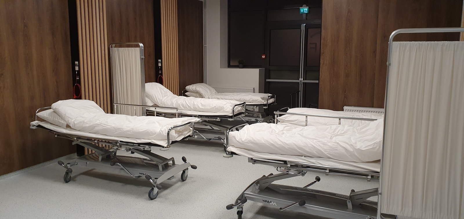 Colosseum Faust, oppvåkningsrom Galleribilde