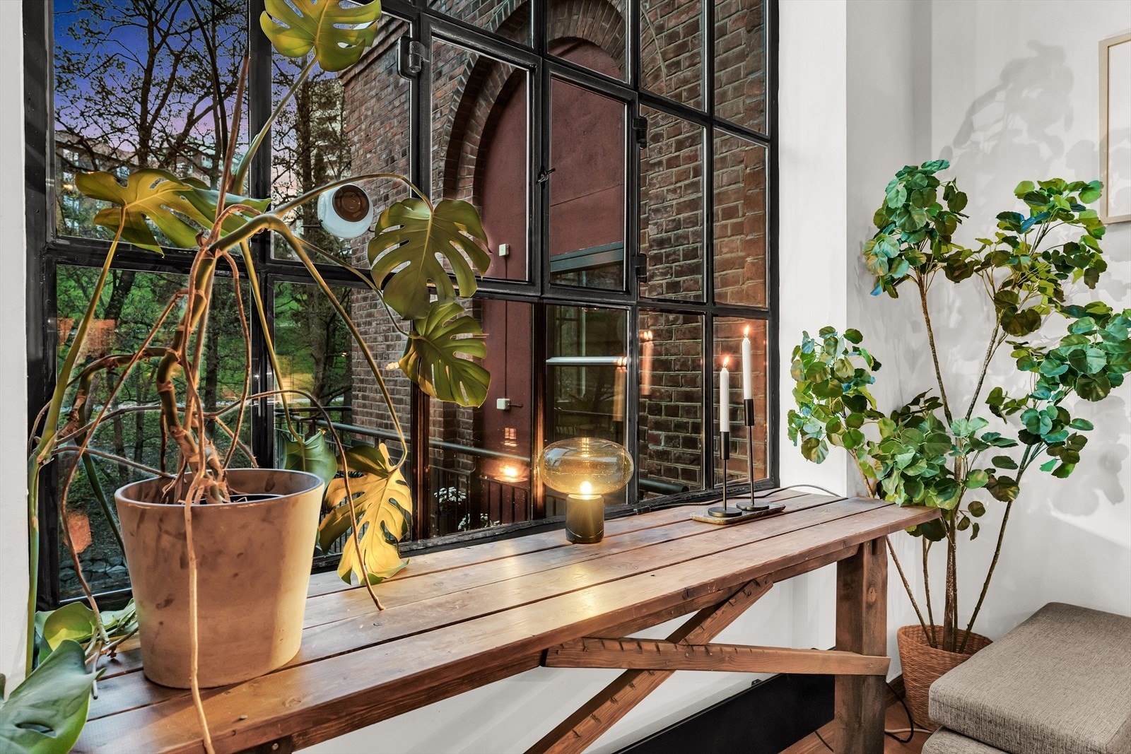 Urban fabrikkleilighet med mye sjel og sjarm. Galleribilde