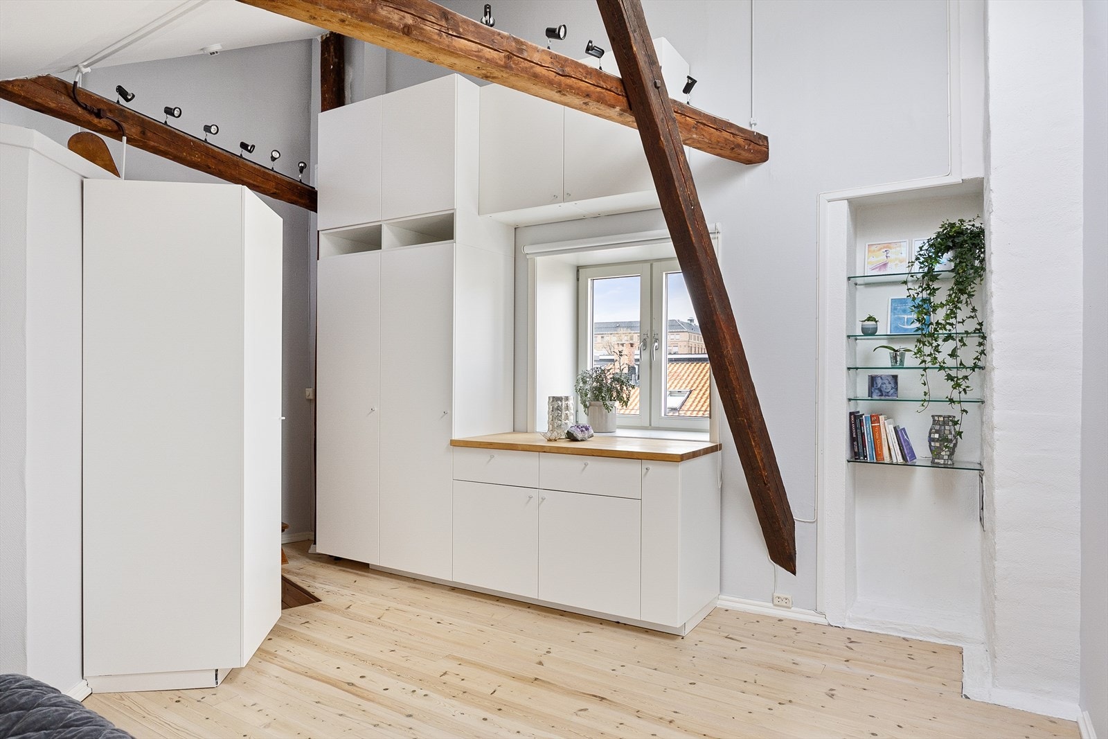 Lekre, originale trebjelker! Galleribilde