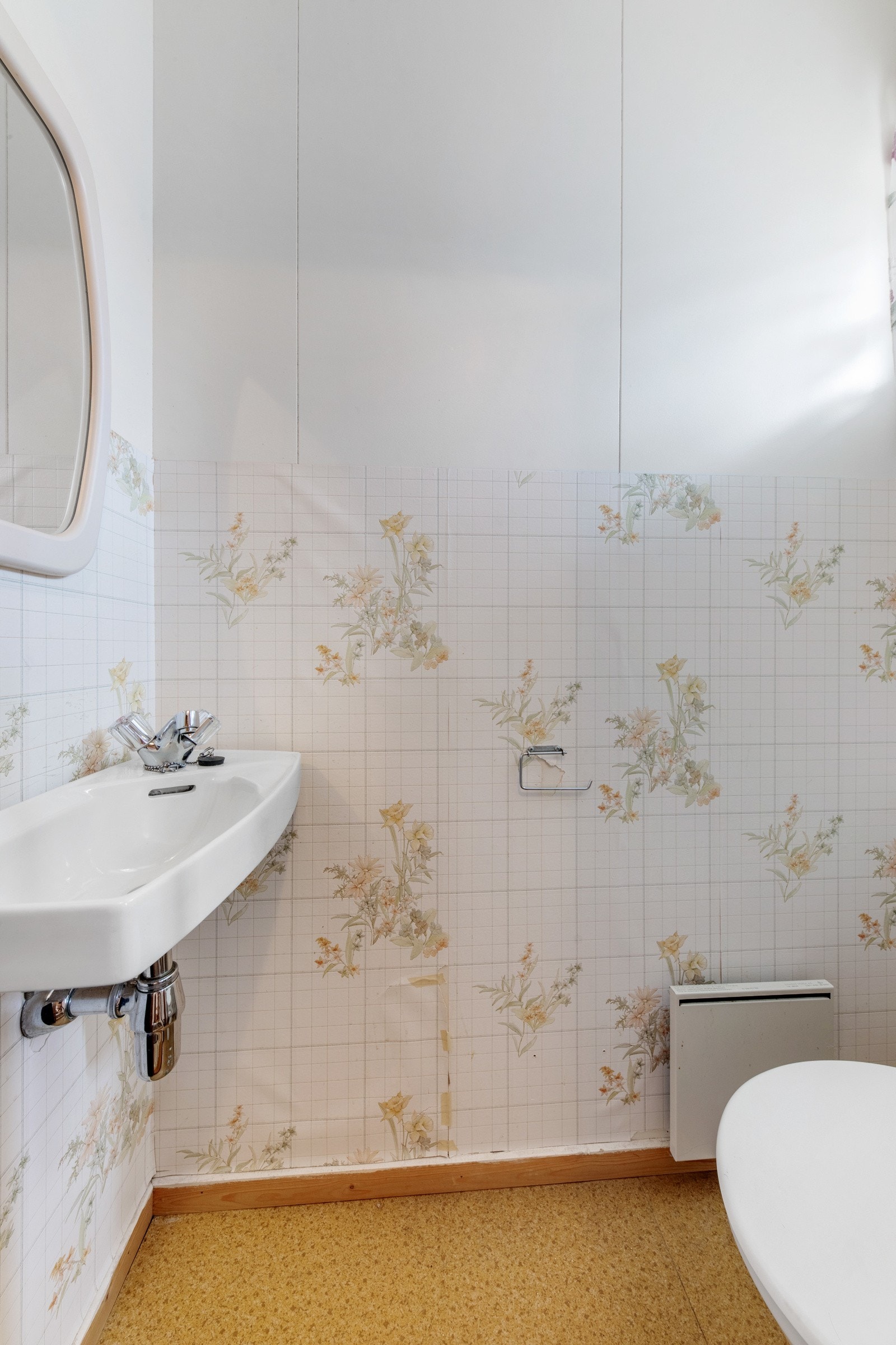 Toalettrom ved inngangspartiet Galleribilde