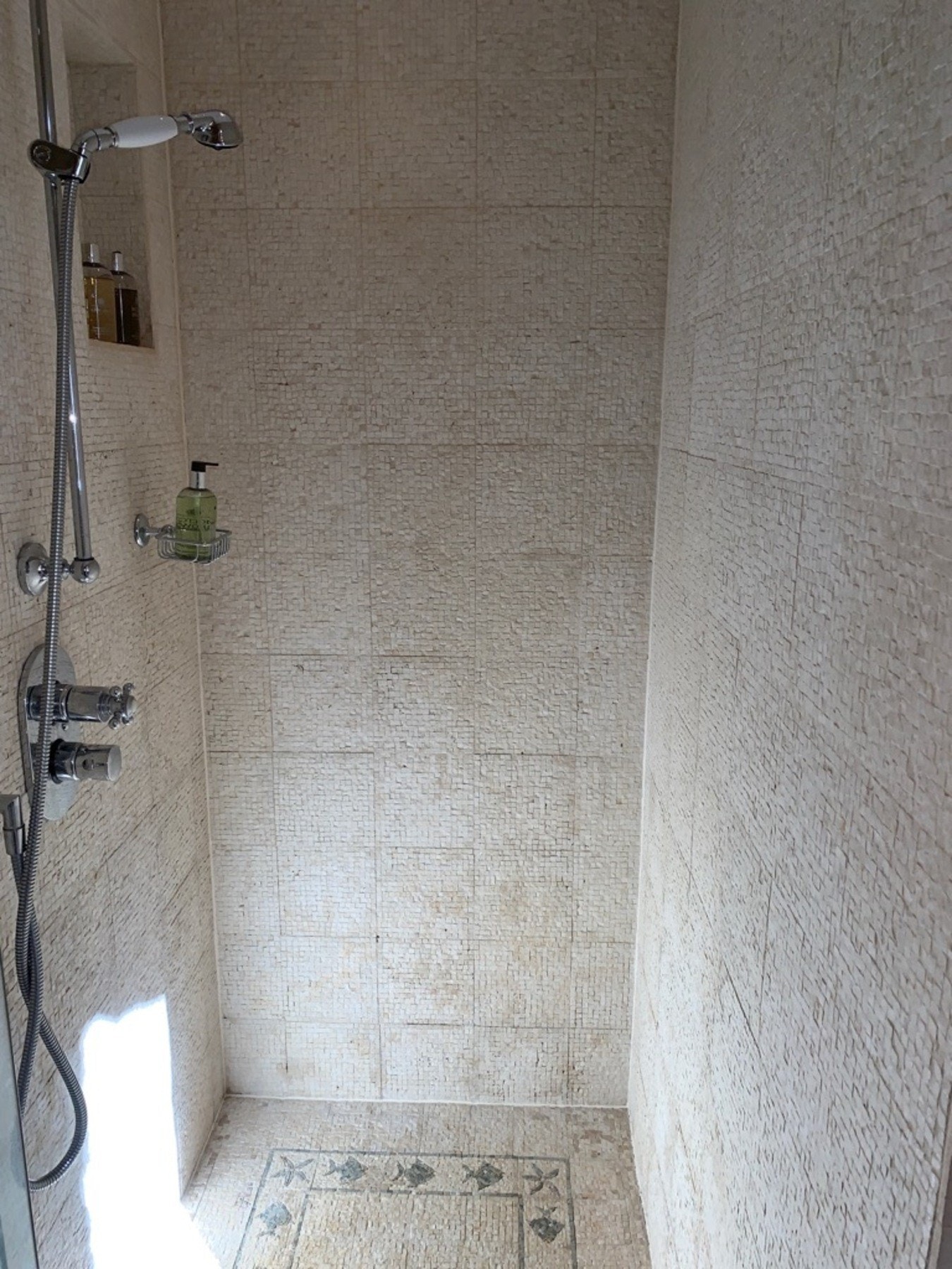 Dusj hovedbaderom. Galleribilde