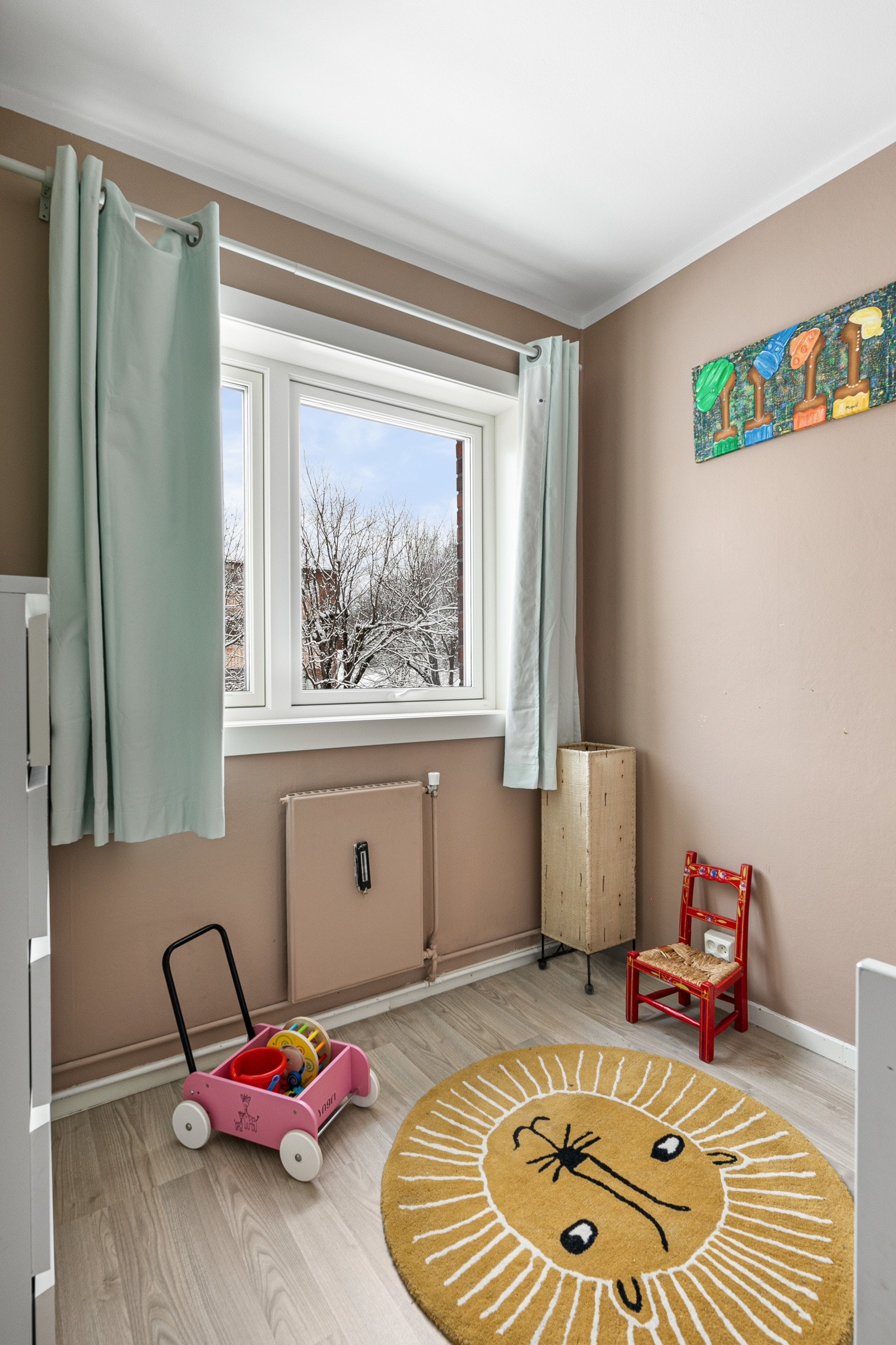 Praktisk barnerom. Galleribilde