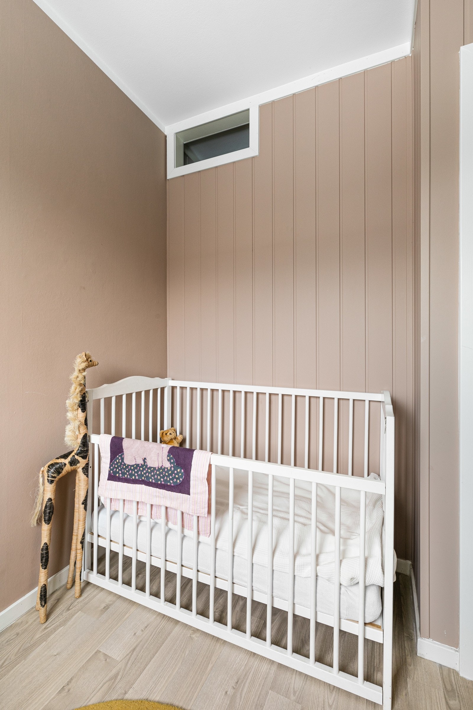 Barnerom. Galleribilde