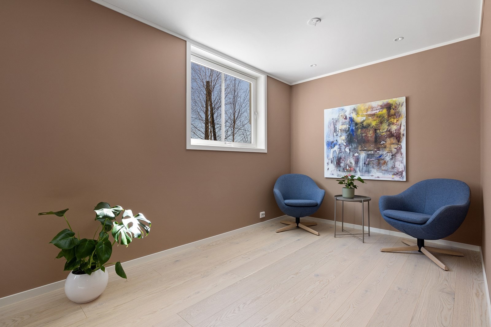 I denne delen av kjellerstuen er det muligheter for å lage et ekstra gjesterom e.l. Galleribilde