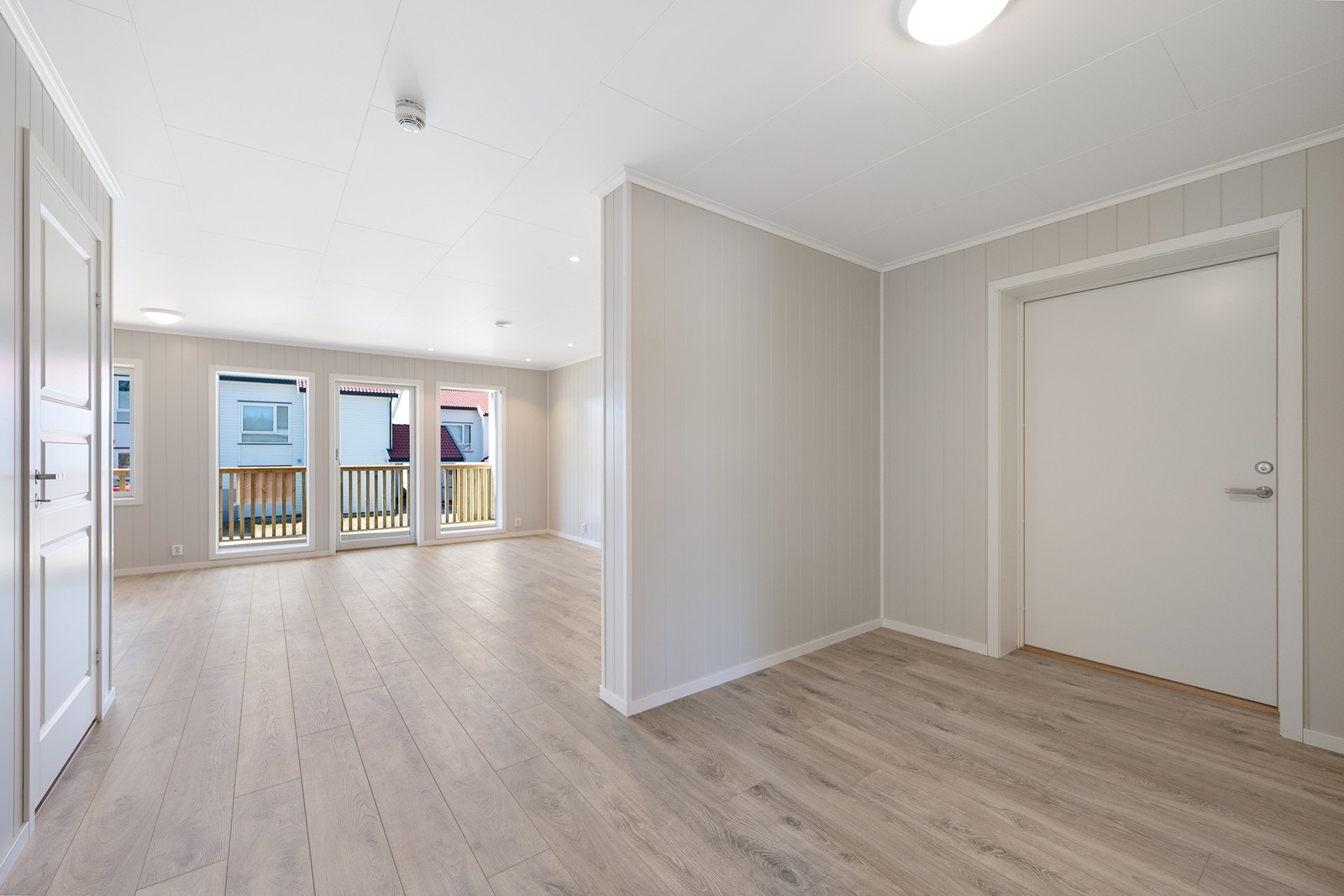 Leiligheten har en fin entré med plass for garderobeskap. Galleribilde