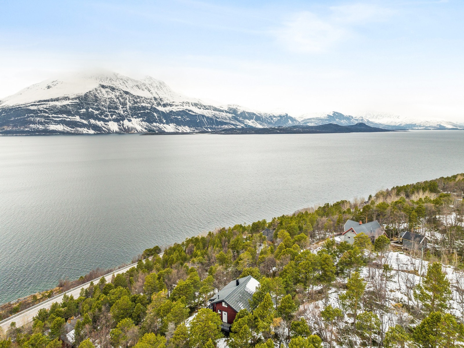 Nydelig natur rundt hytta Galleribilde