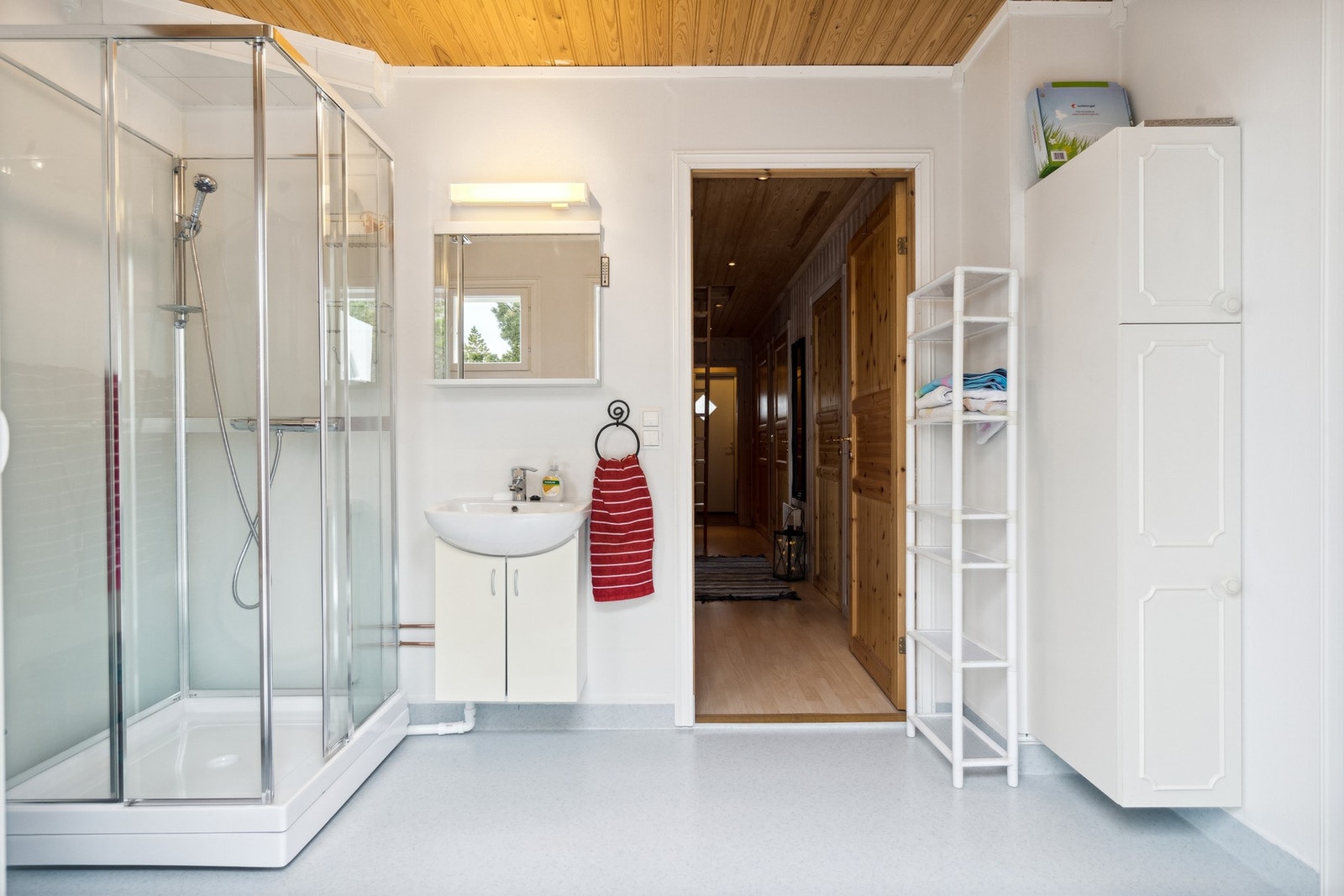 Bad med dusj Galleribilde