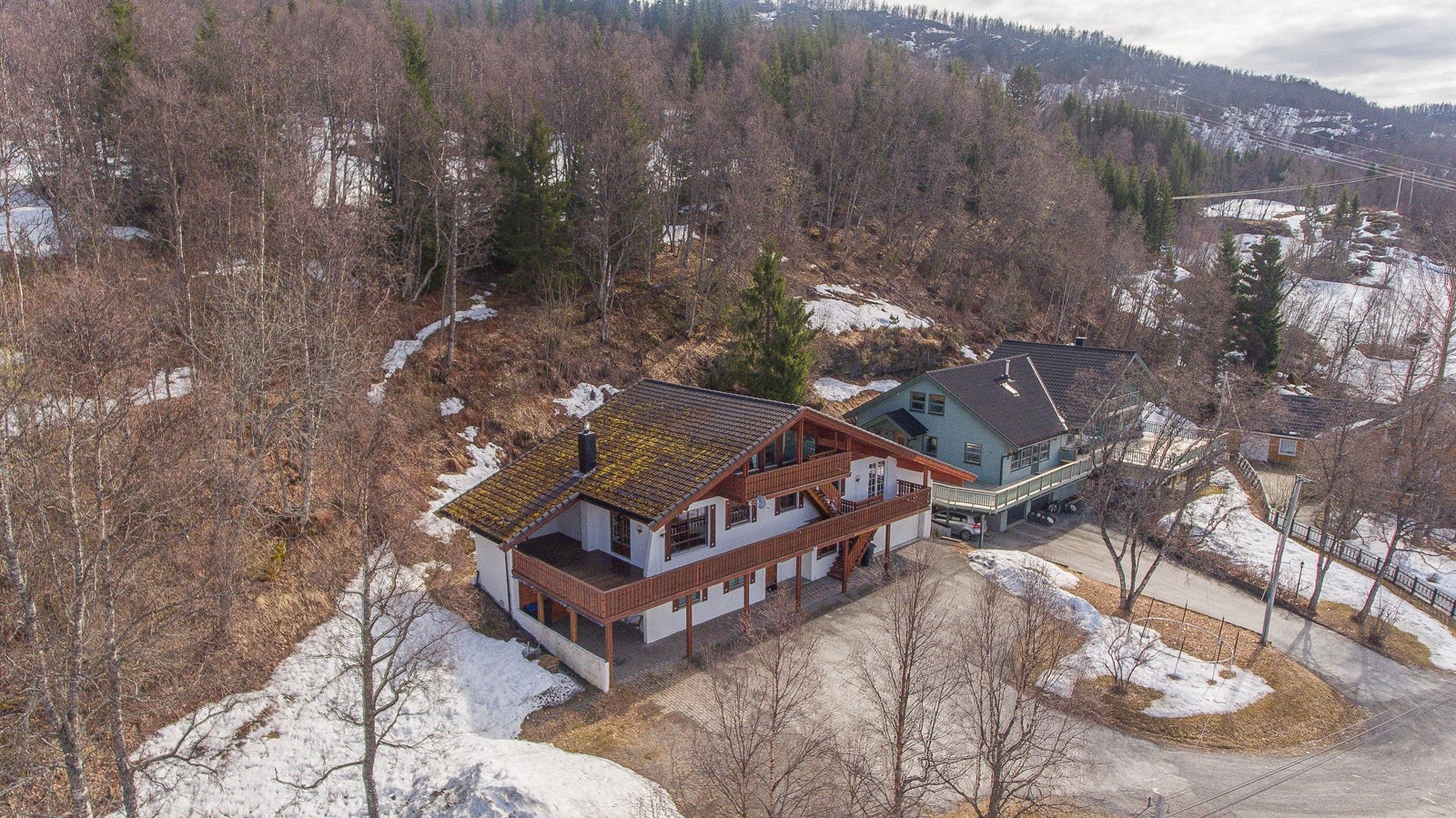 Fra boligen er der direkte adkomst til naturen. Galleribilde