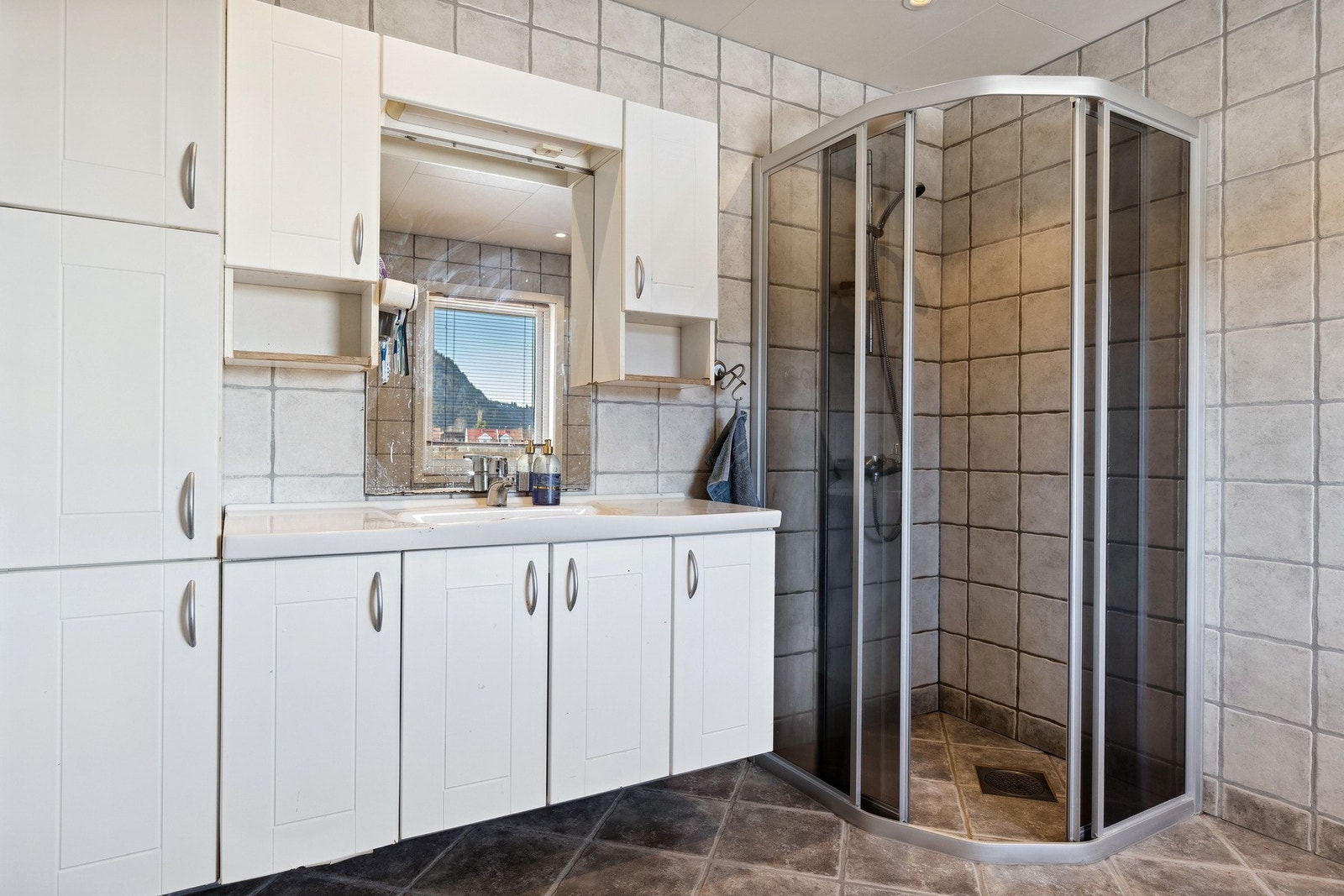 Bad i 2. etasje Galleribilde