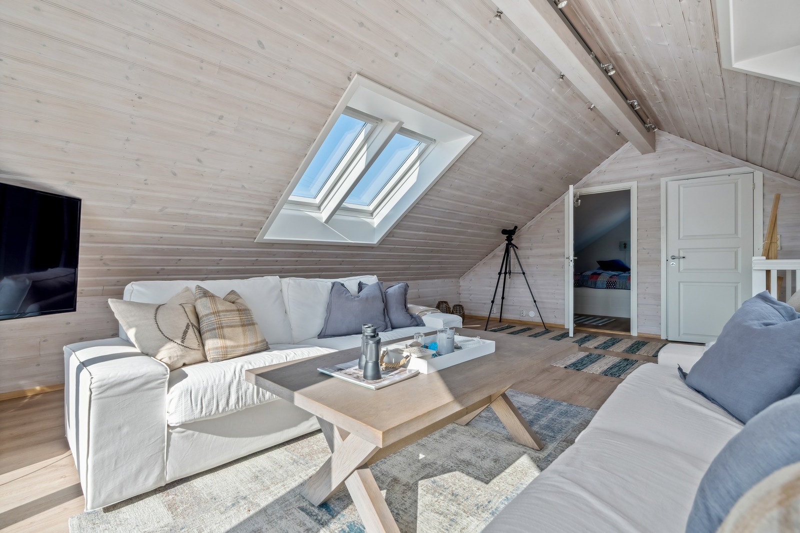 Loftsstue Galleribilde