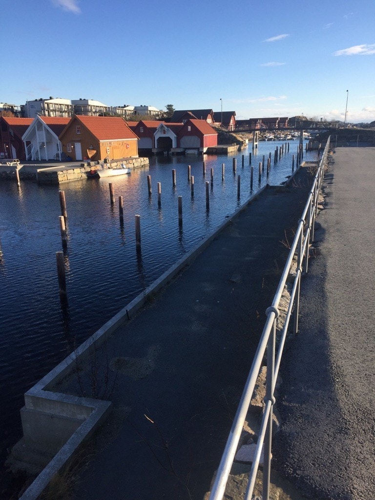 Båthusområdet ved tomtene Galleribilde