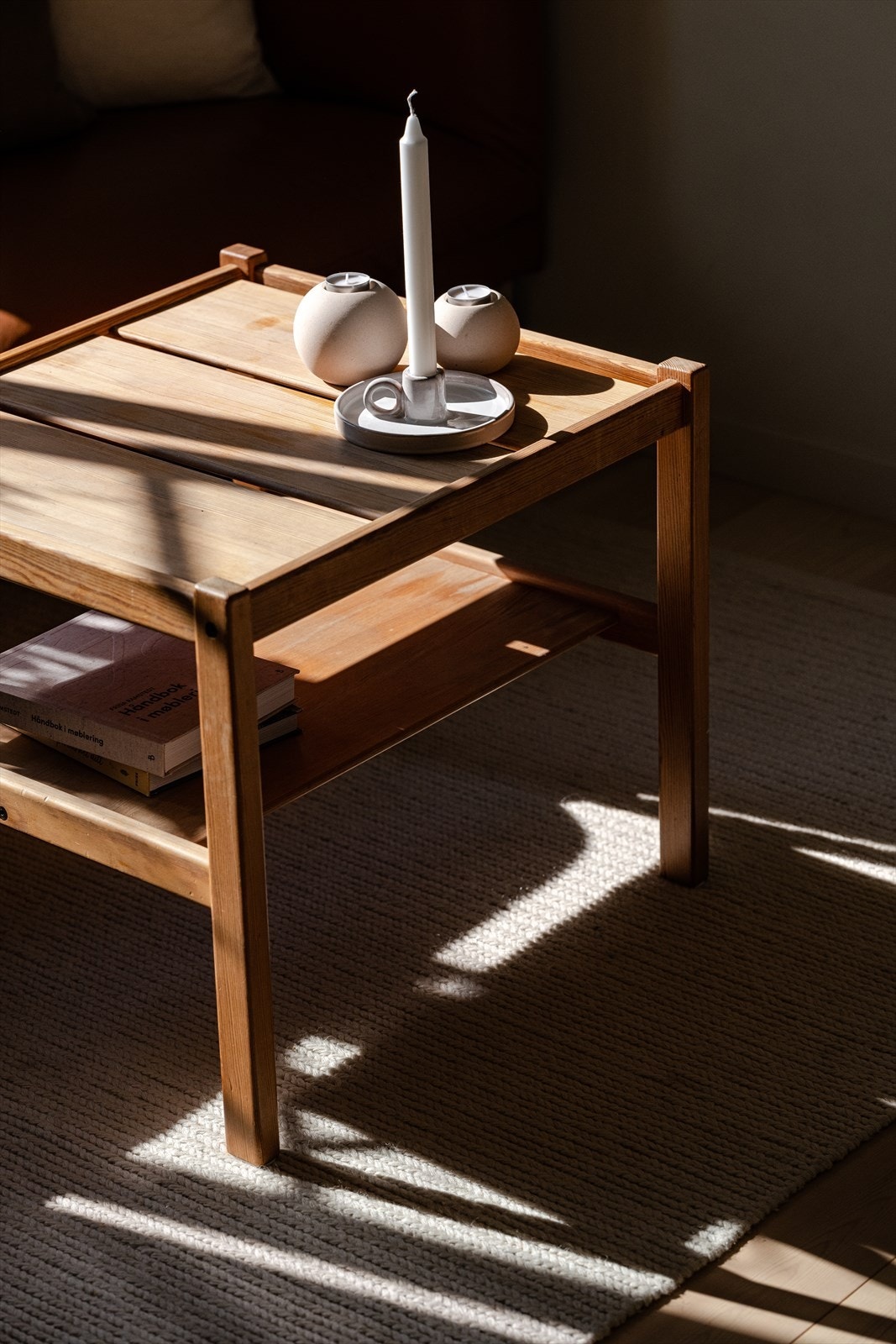 Om man mot all formodning ikke liker sola, er det solskjerming i stuevinduene Galleribilde