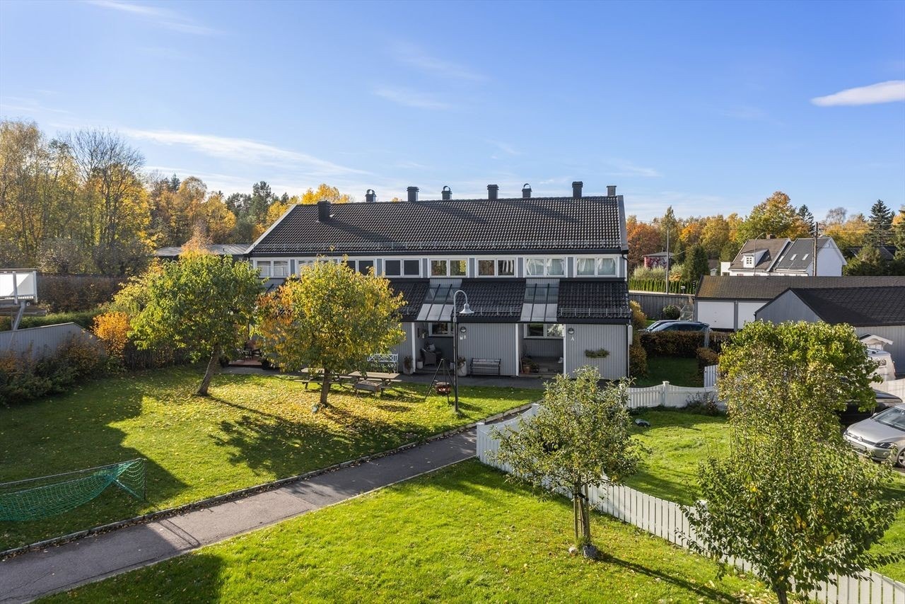 Flotte fellesarealer inviterer til lek og moro mellom stor og små i nabolaget. Galleribilde