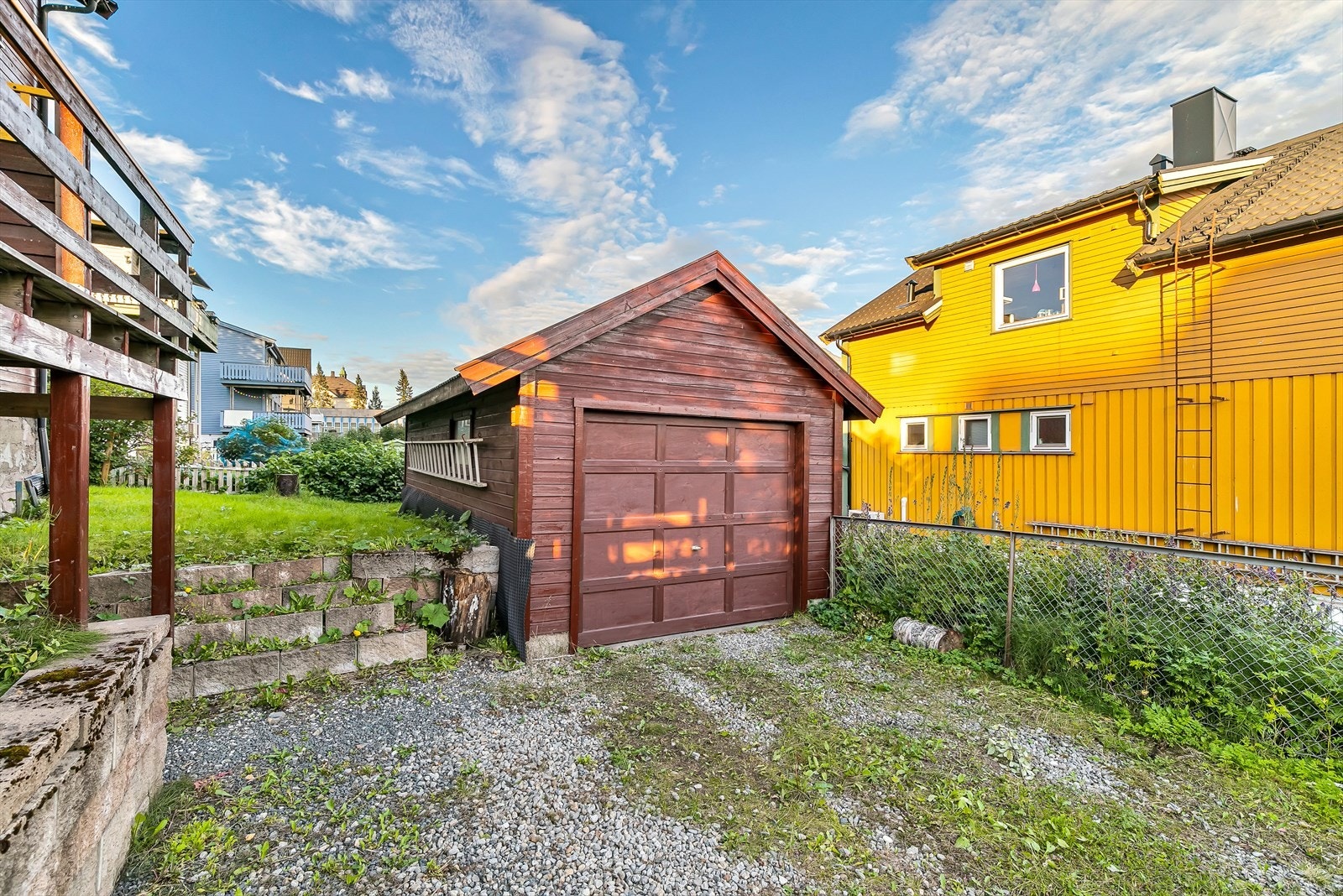 Eiendommen har garasje Galleribilde
