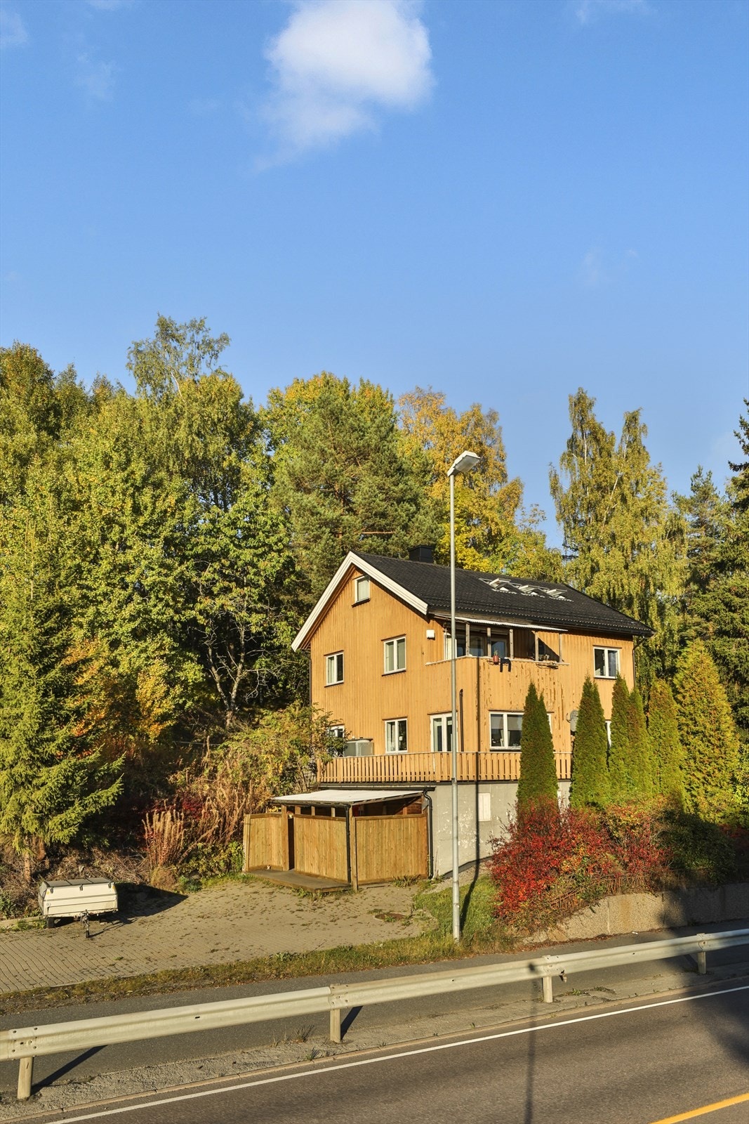Beliggende ved RV 128 - litt utenfor sentrum av Askim Galleribilde