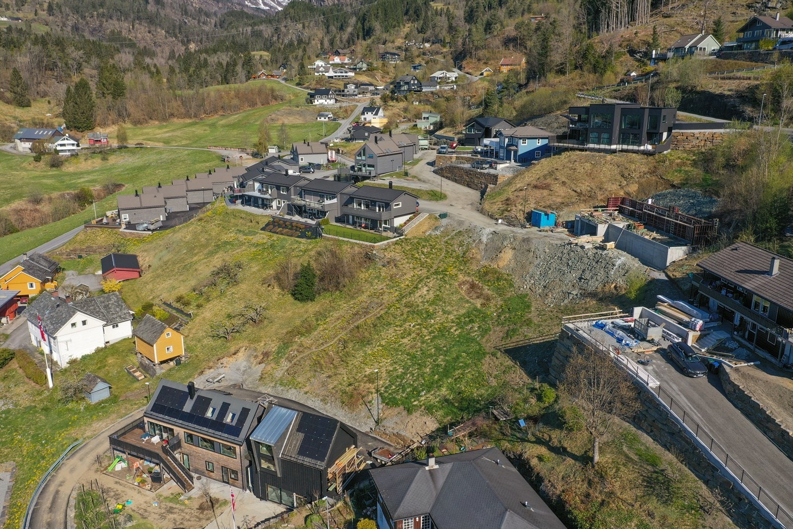 Er dette tomten du skal bygge drømmeboligen på? Galleribilde