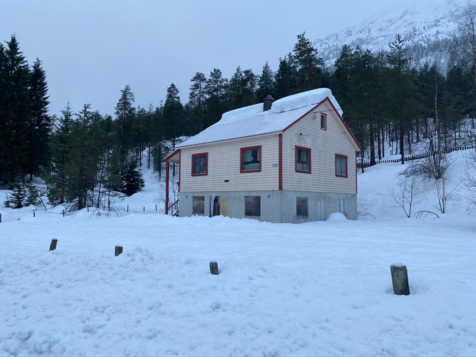 Bustadhus Galleribilde