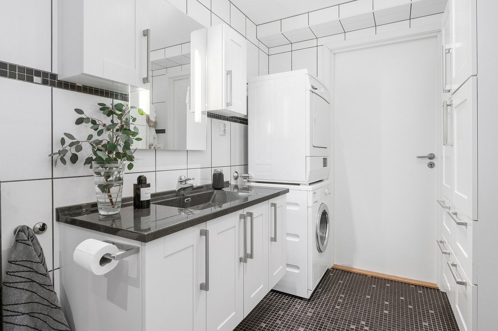 Her har du mye oppbevaringsplass. Galleribilde