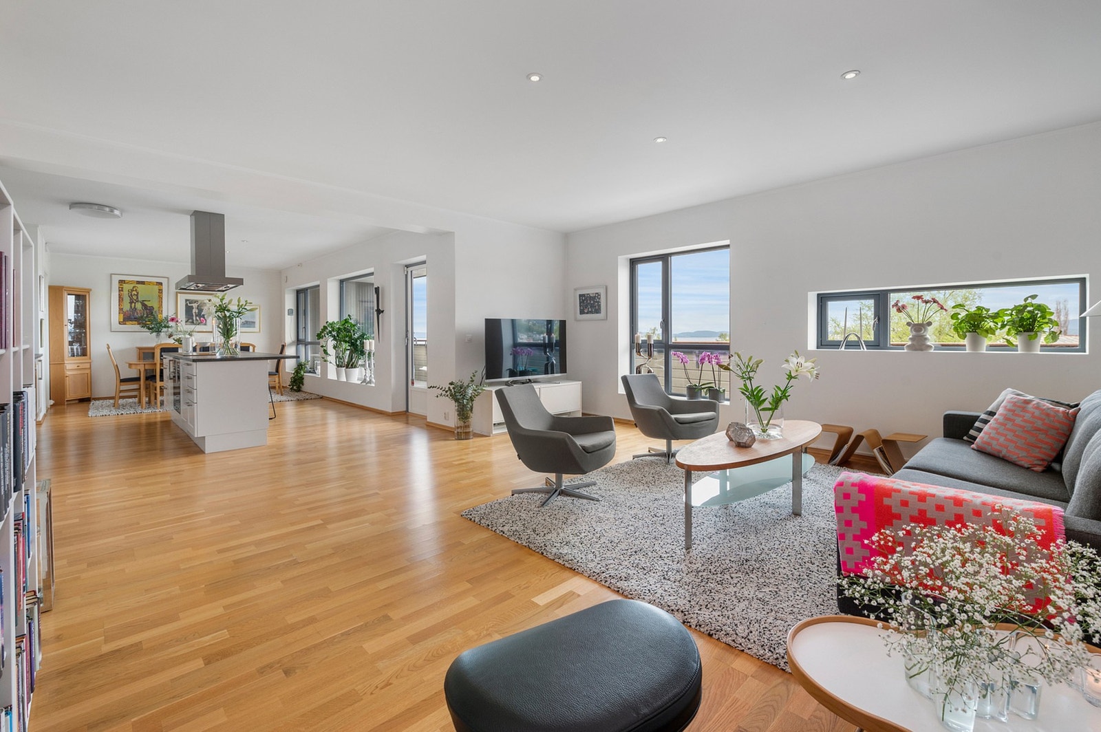 EiendomsMegler1 ved Morten Løvseth har gleden av å presentere Saxe Viks veg 2 Galleribilde