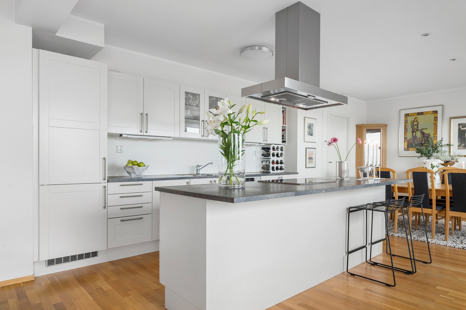 Dette er samlingspunktet i leiligheten. Galleribilde