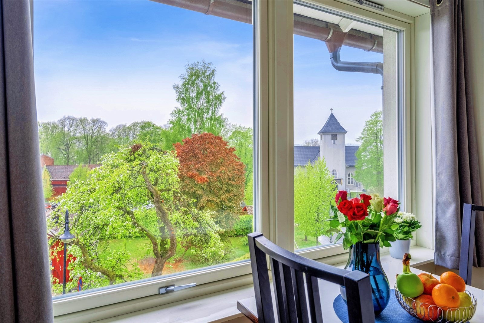 Stuen med pent utsyn. Galleribilde