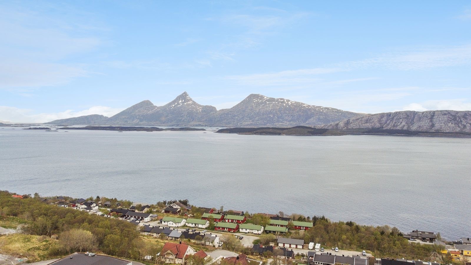 Utsikt mot Dønnamann Galleribilde