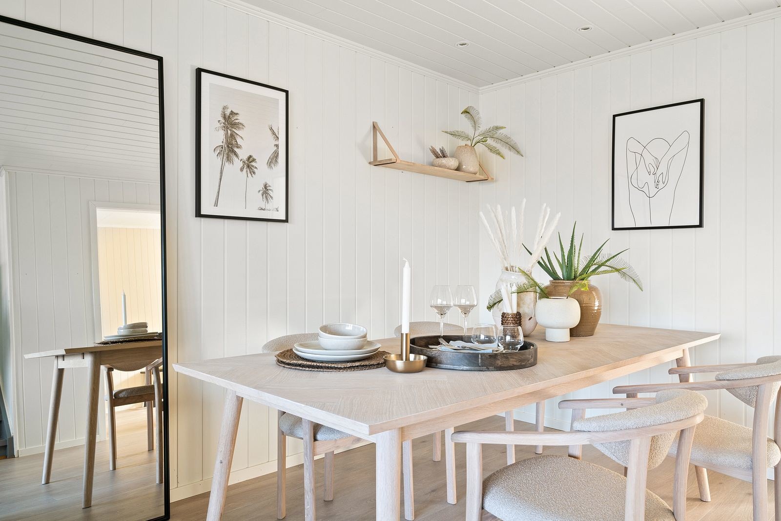 Her ligger alt til rette for å kunne invitere til hyggelige middager og andre sosiale sammenkomster Galleribilde