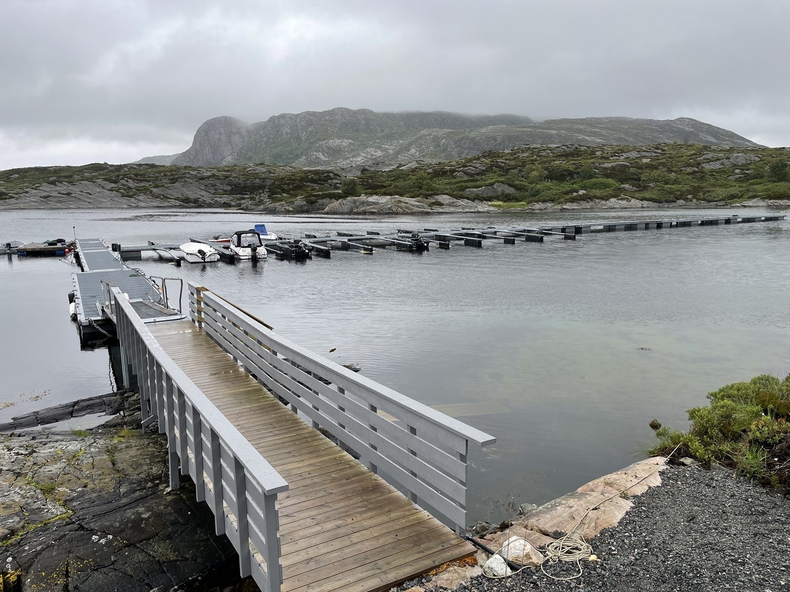 I Merkesdalsvågen er det mulig å få leie båtplass! Galleribilde