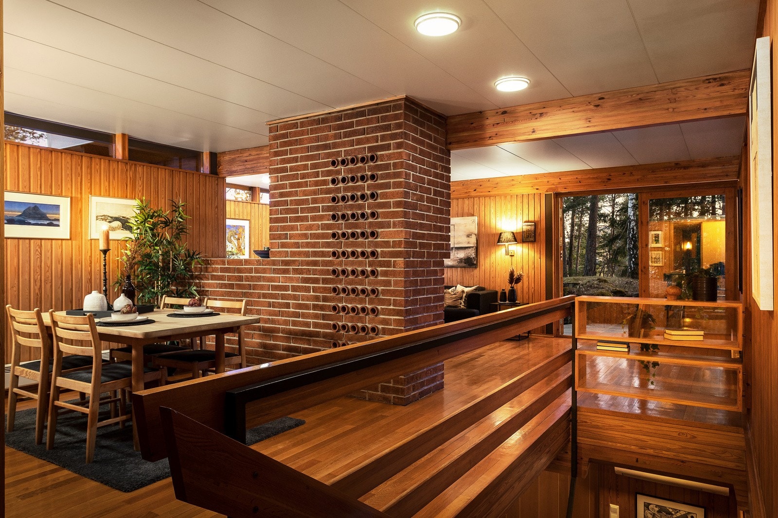 Spisestue/stuen. Galleribilde