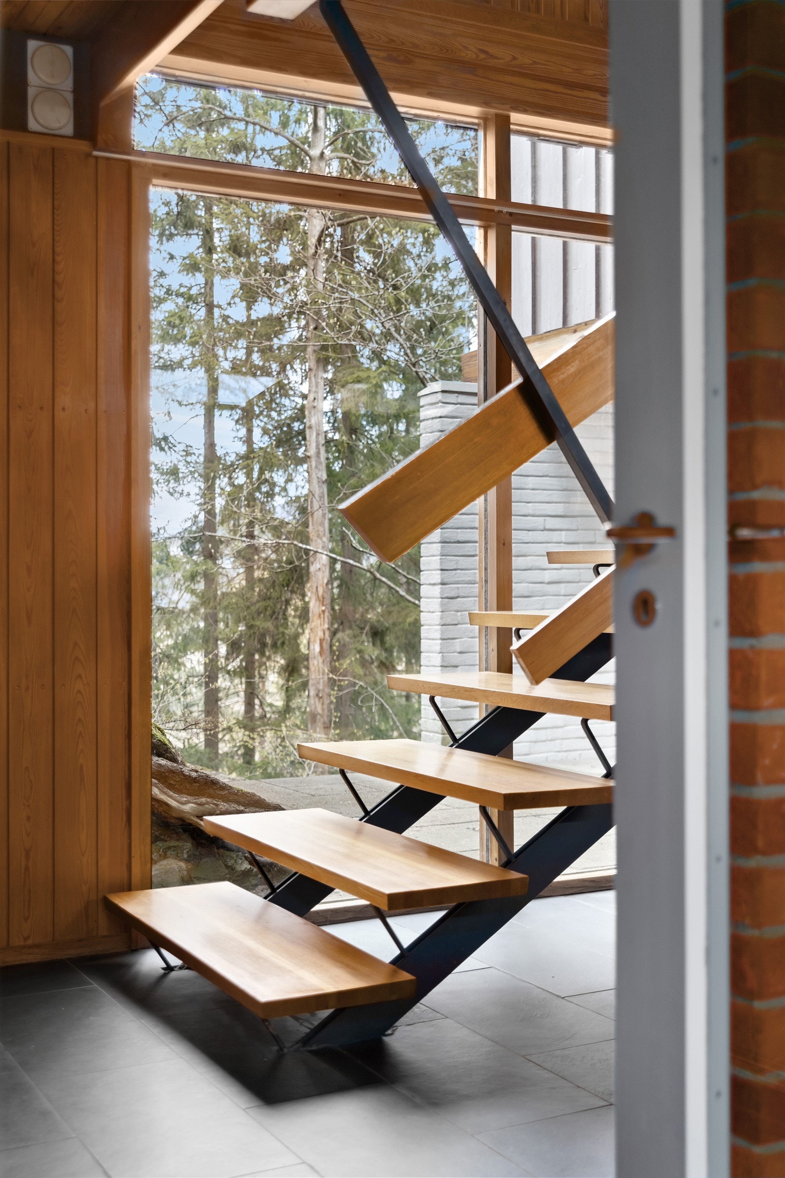 Trapp til 2. etasje. Galleribilde