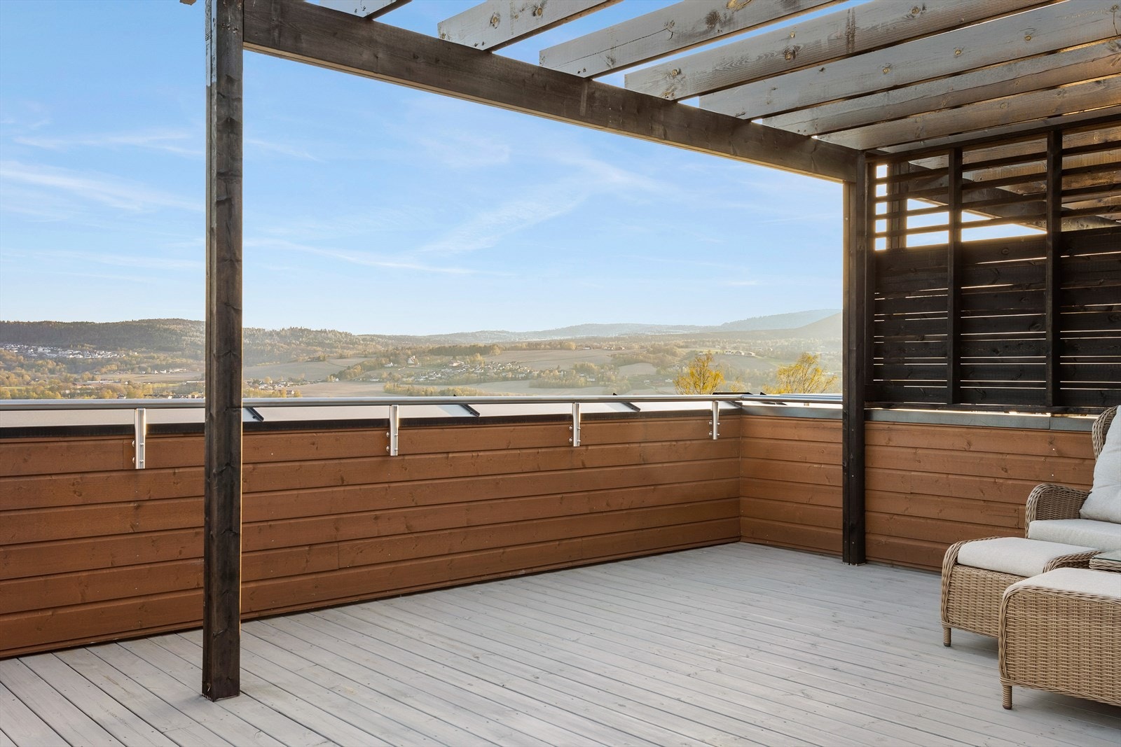 Pergola bidrar til et trivelig uterom Galleribilde