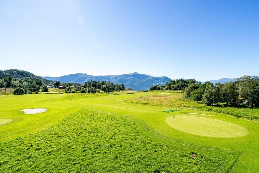 Golfbane i umiddelbar nærhet. Galleribilde