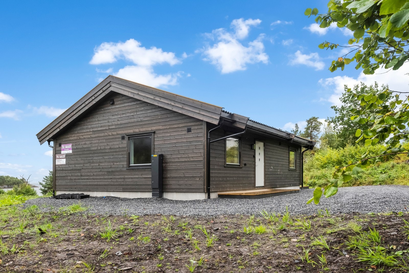 Nybygd hytte i et nyere hyttefelt på Øydegard. Galleribilde