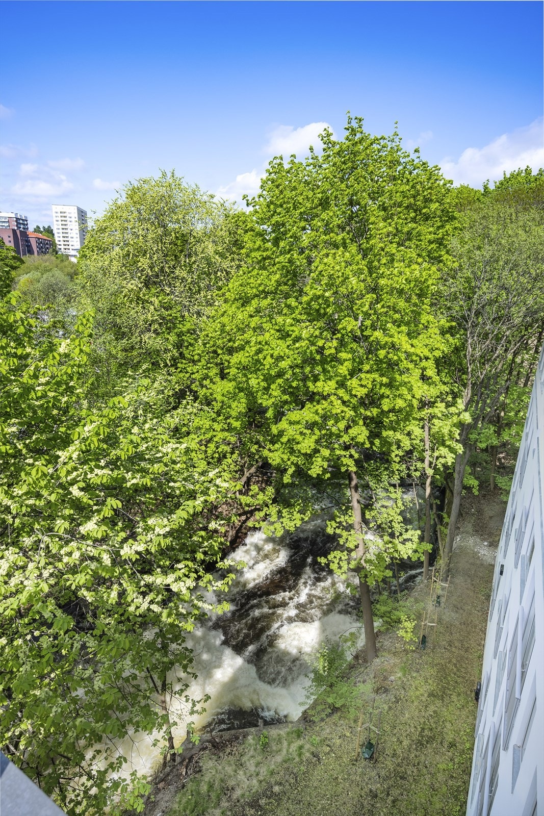 Akerselva er rett ved Galleribilde