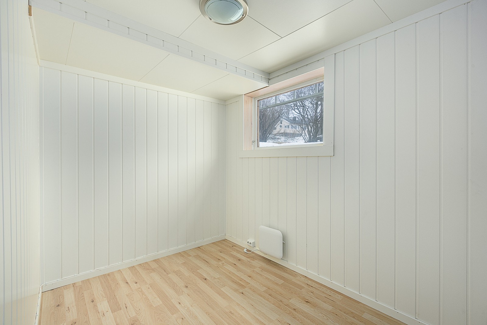 Soverom i kjeller. Galleribilde