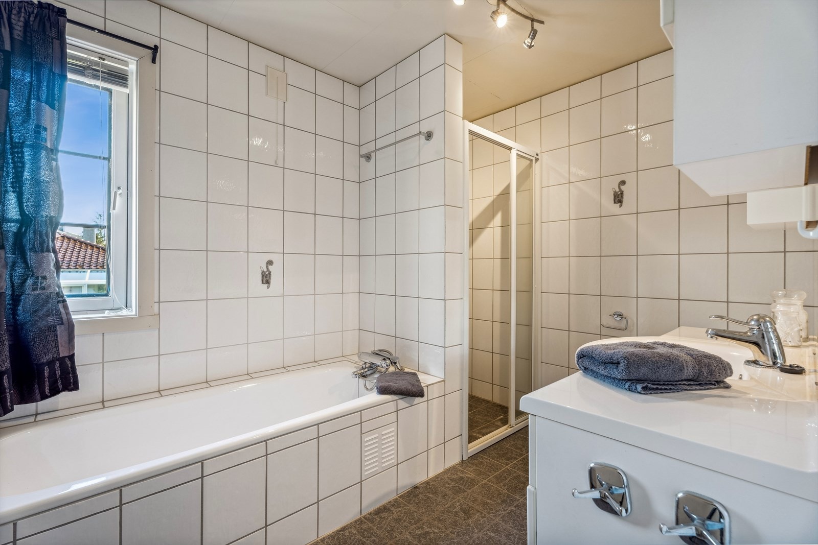 Badekar gjev rom for velvære og kvardagsluksus - og er familievennleg! Galleribilde