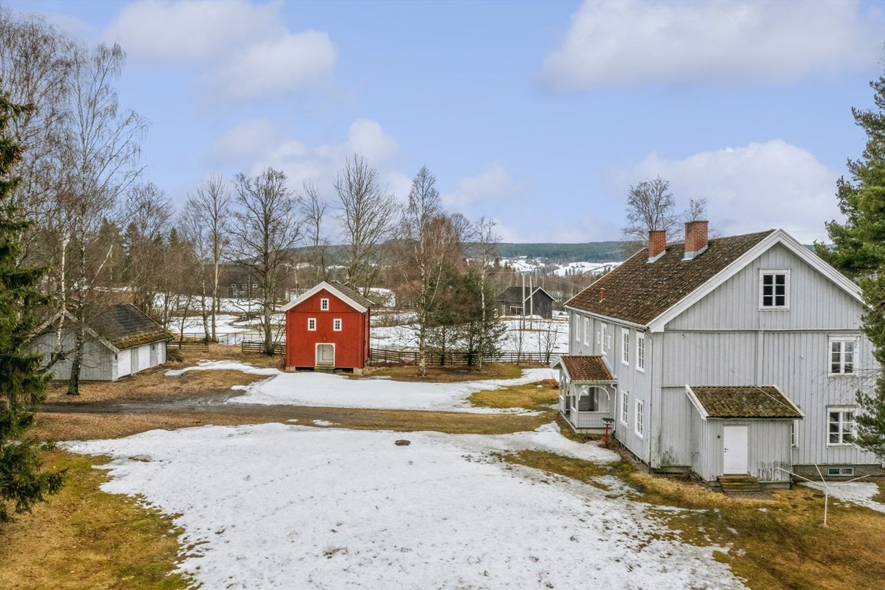 Dette er den gamle presteboligen i Våler - en eiendom verdt å se! Galleribilde