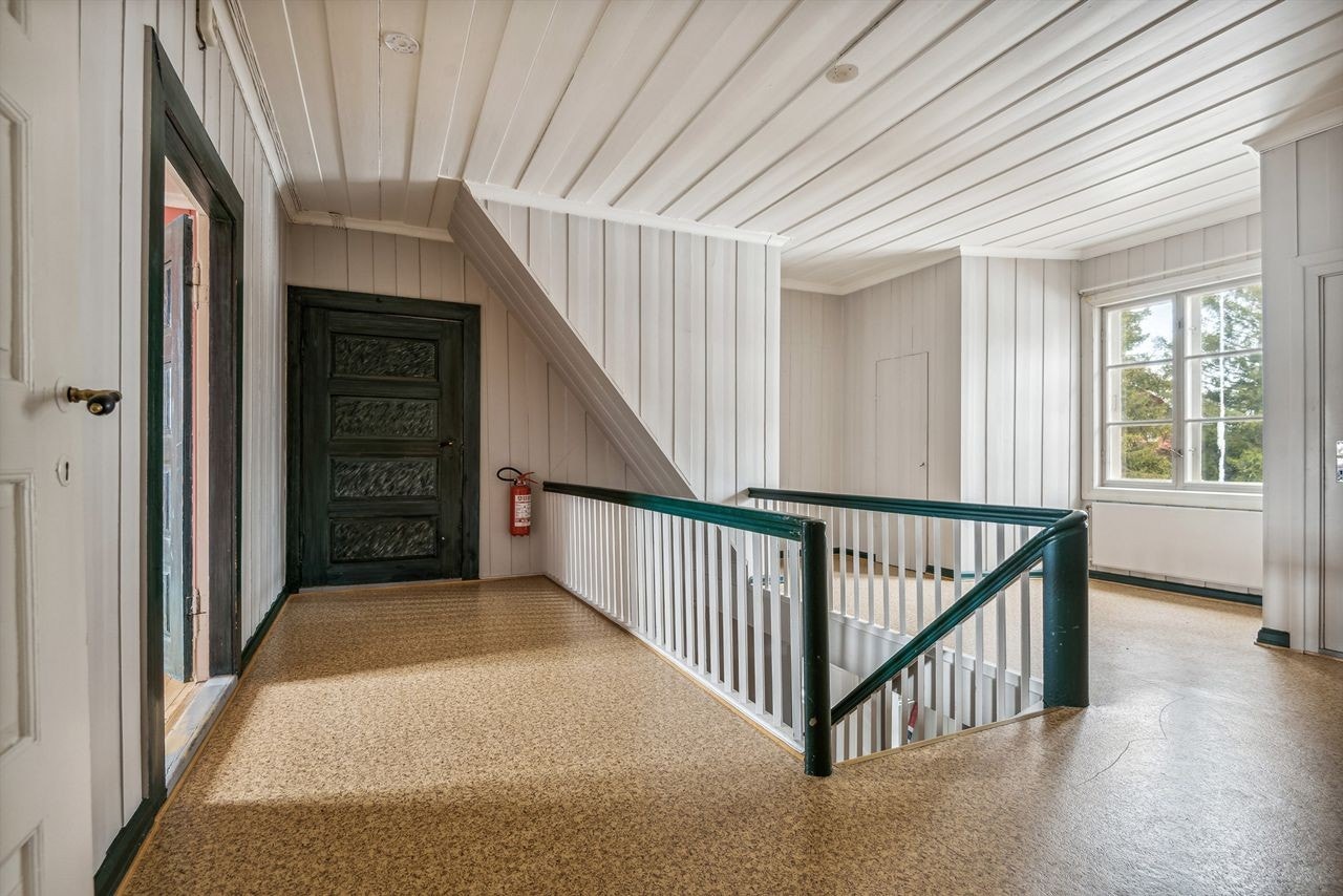 Gang oppe i 2. etasje Galleribilde