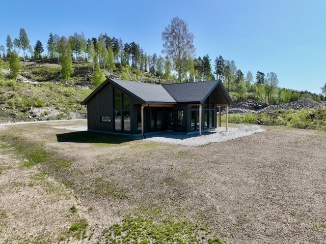 Bogen Brygge, kun 50 minutter fra Oslo, sjønært, solrikt og like flott sommer som vinter. Galleribilde